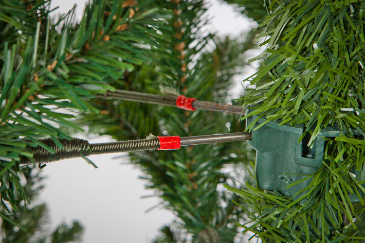 Het opzetten van een kunstkerstboom kerstboom.nl